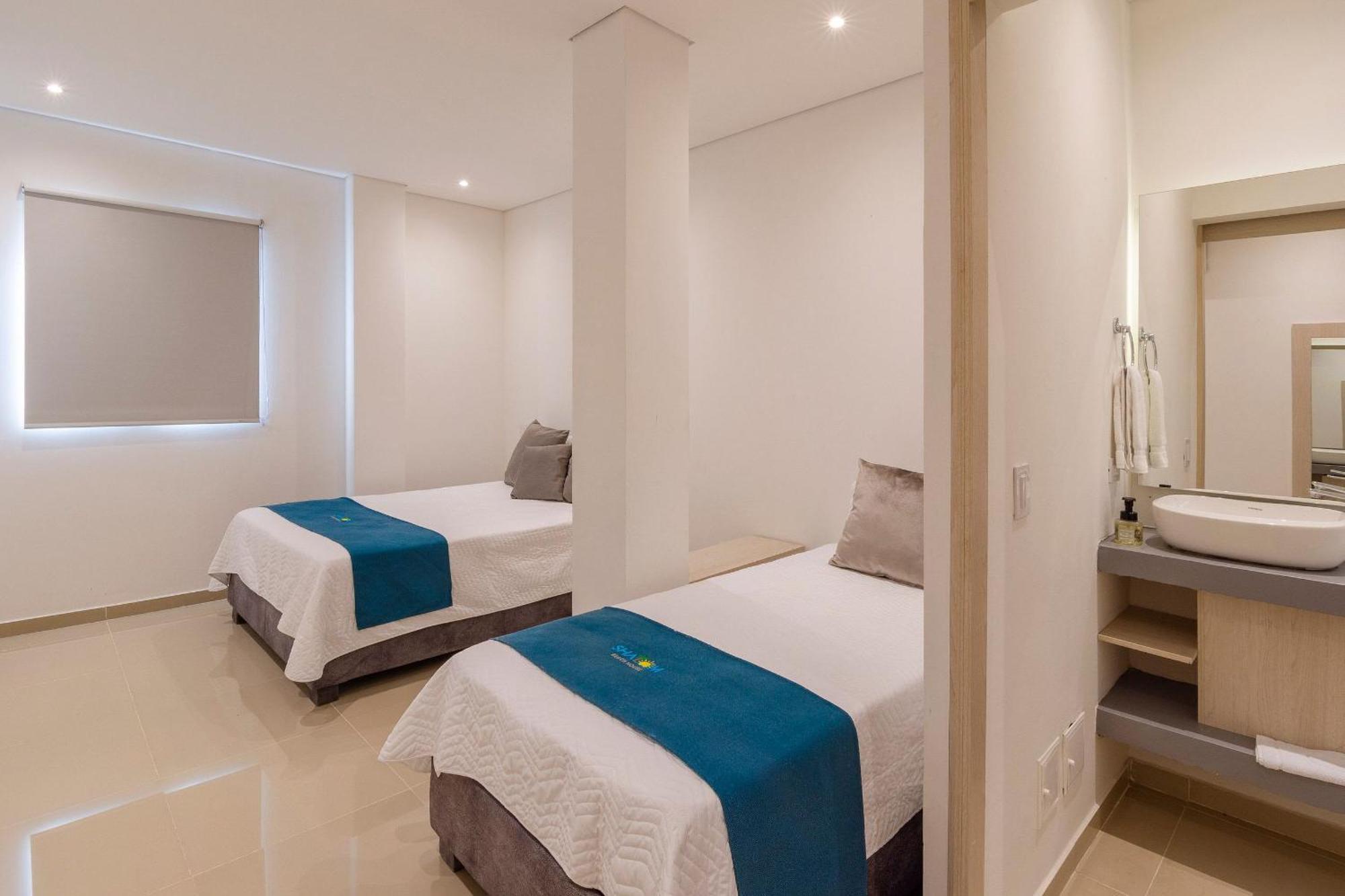 Amazing Beach House 13Br W/Pool & Staff Cartagena Esterno foto