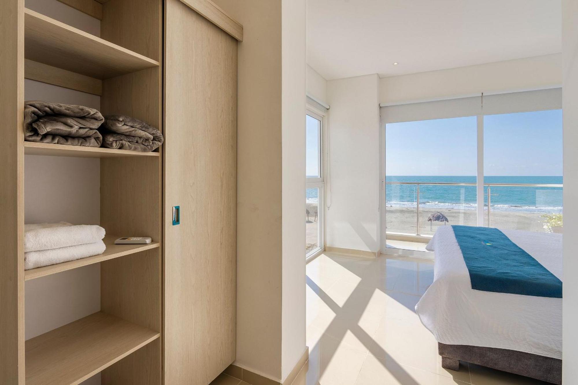 Amazing Beach House 13Br W/Pool & Staff Cartagena Esterno foto