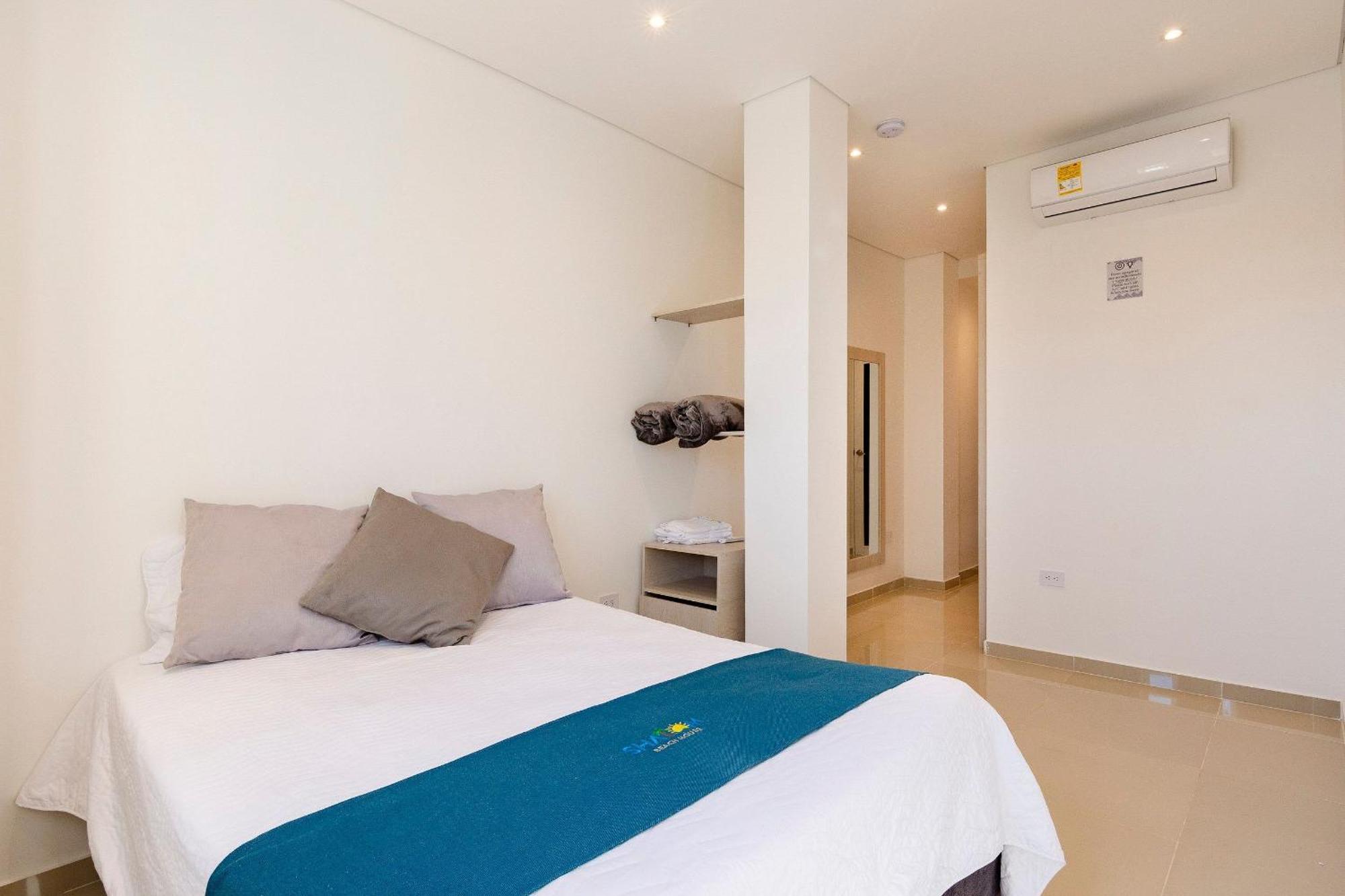 Amazing Beach House 13Br W/Pool & Staff Cartagena Esterno foto
